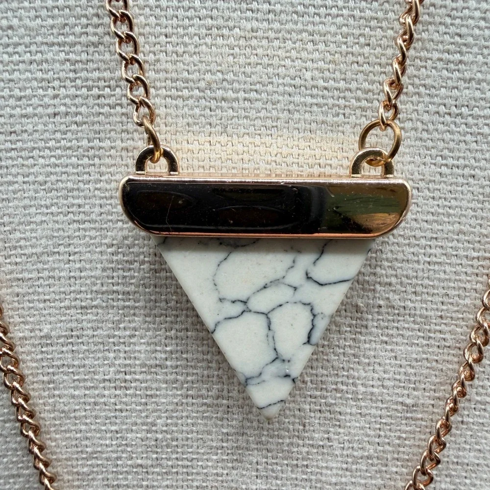 Rose Gold Tone Layered Necklace White Stone Triangle V Pendant Boho Statement